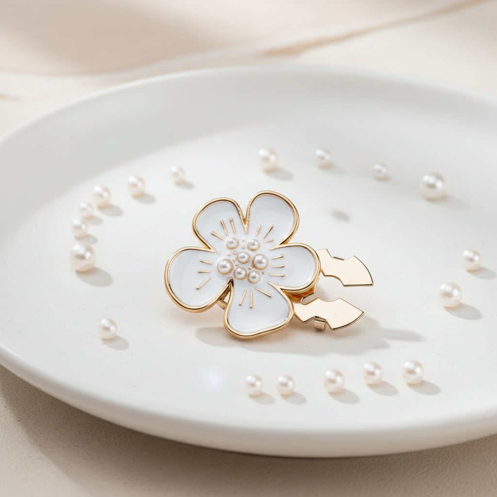 White Floral Cufflinks (Pair)